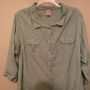 Green long sleeve button up, 4x